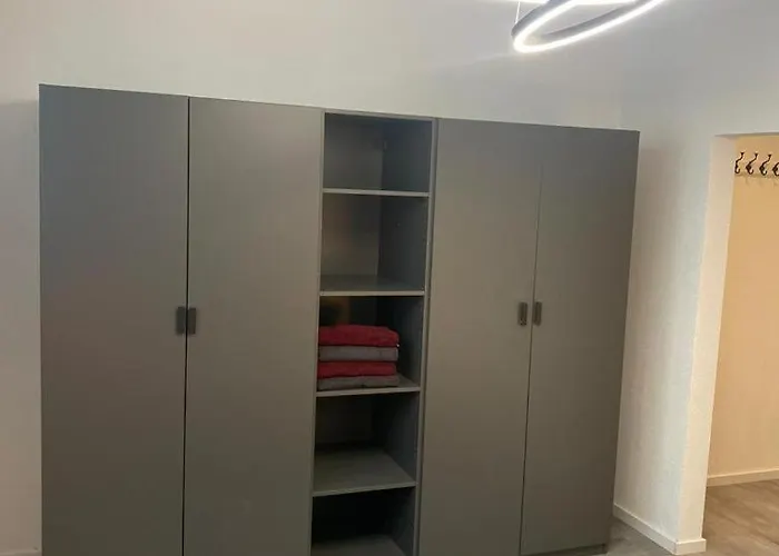 Апартаменты Luxurioese Loft Mit Garten Naehe Duesseldorf Messe Крефельд