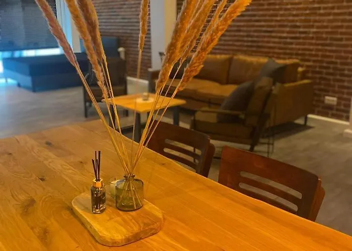 Апартаменты Luxurioese Loft Mit Garten Naehe Duesseldorf Messe Крефельд